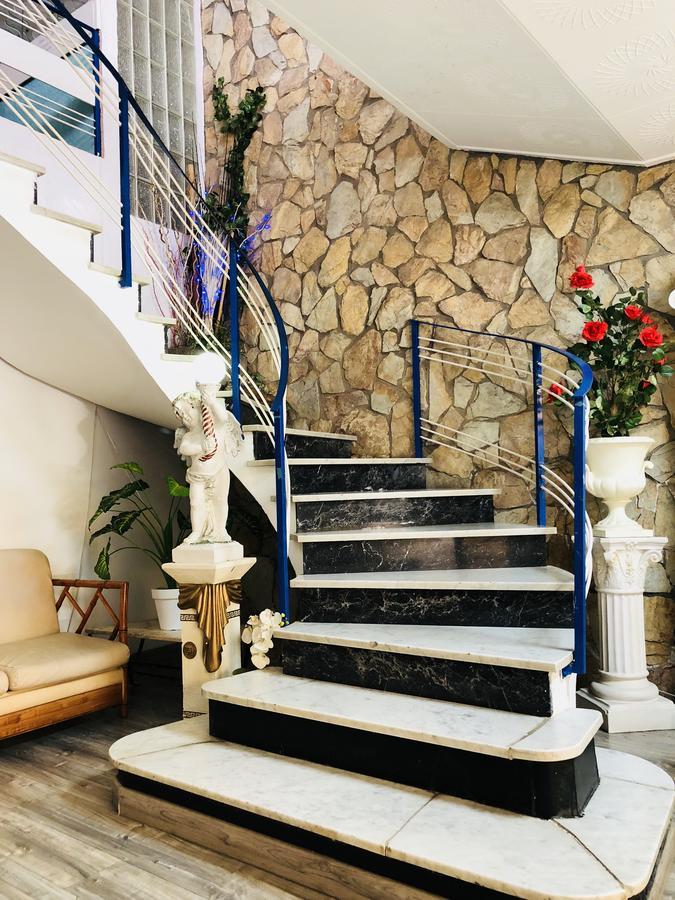 Hostal Univers 칼레라 외부 사진
